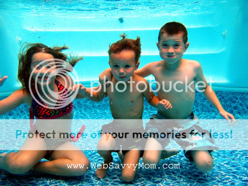underwater pool picture - August 2011