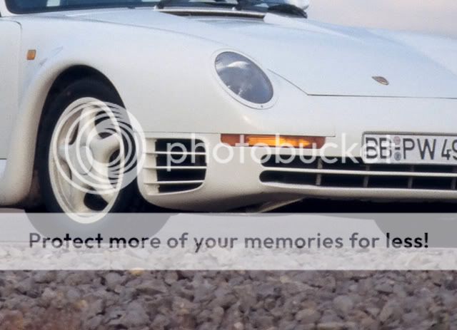 http://i490.photobucket.com/albums/rr270/Misha_Nosferatu/959/autowpru_porsche_959_coupe_11-1.jpg