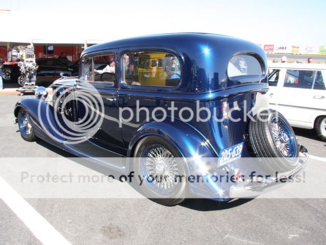 1011sr_17_zed_vannoy_1933_pontiac_sedan2010_street_rodder_charlotte_top_100.jpg
